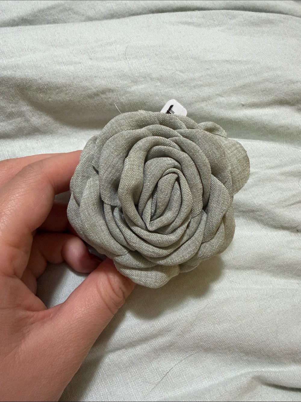 Free People Rose Soft Claw Clip - Picture 4 of 5